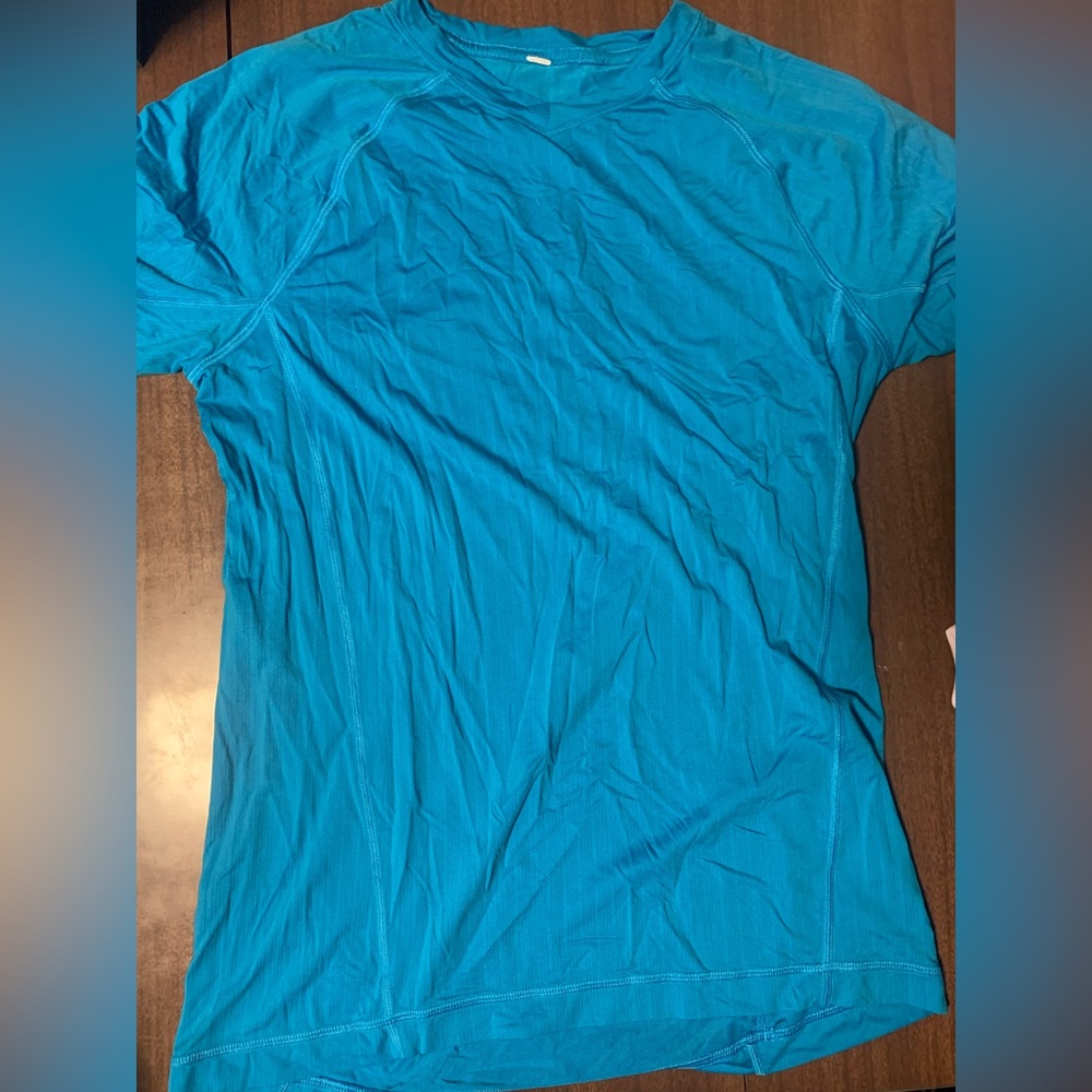 Men’s Lululemon Vibrant Blue Athletic T-Shirt